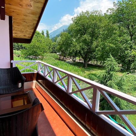 Six Seasons Pahalgam Ngoại thất bức ảnh