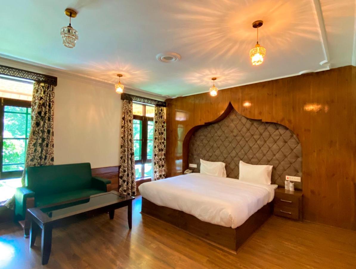 Six Seasons Pahalgam Ngoại thất bức ảnh