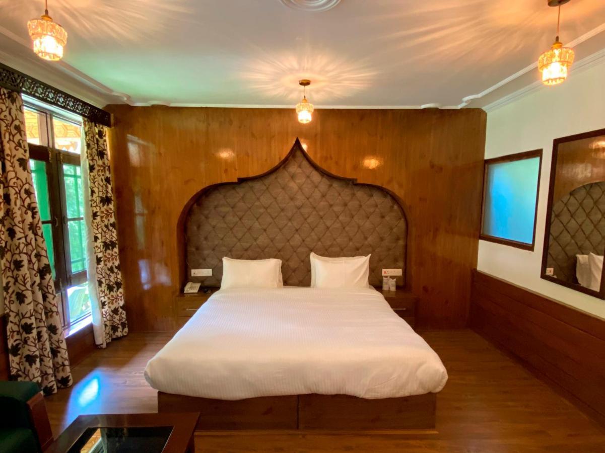 Six Seasons Pahalgam Ngoại thất bức ảnh